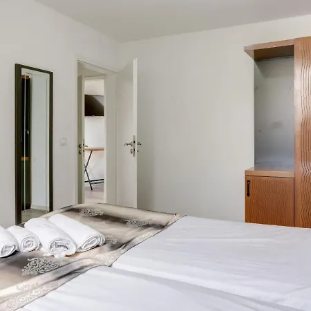 Apartment In Oberhausen 아파트